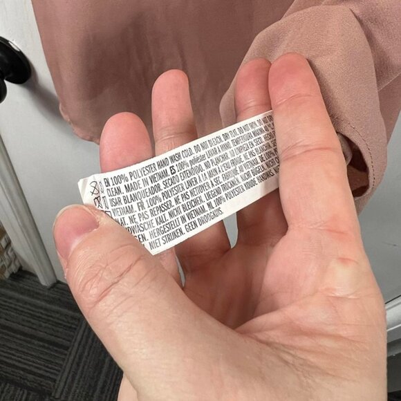 Forever 21 Rose Pink V-Neck Spaghetti Strap Tank Top Medium | Semi Sheer - Picture 5 of 6